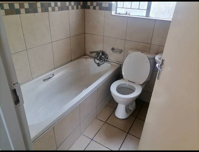 2 BEDROOM APARTMENT FOR SALE IN ANNADALE